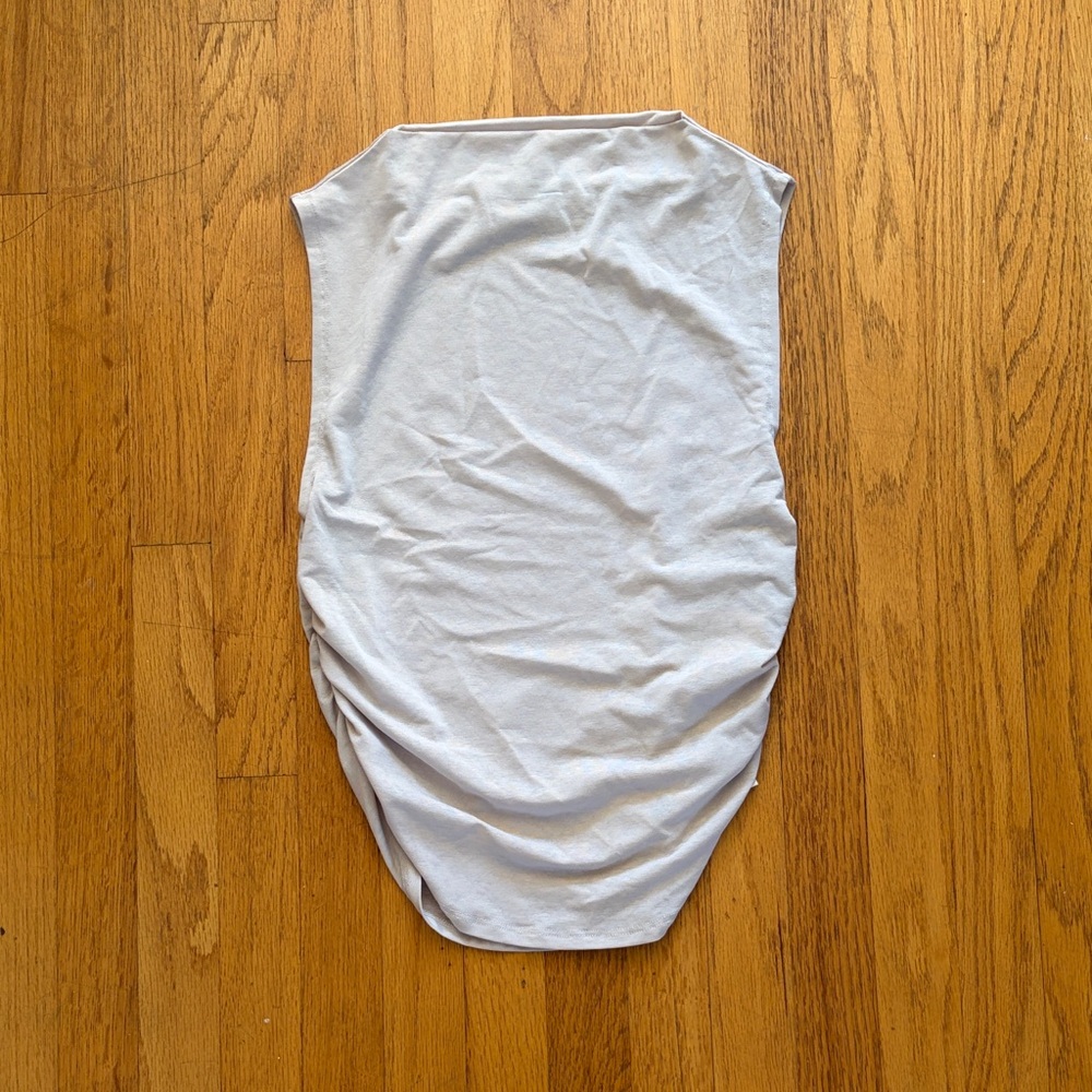 VUORI Off white high neck workout top size small
